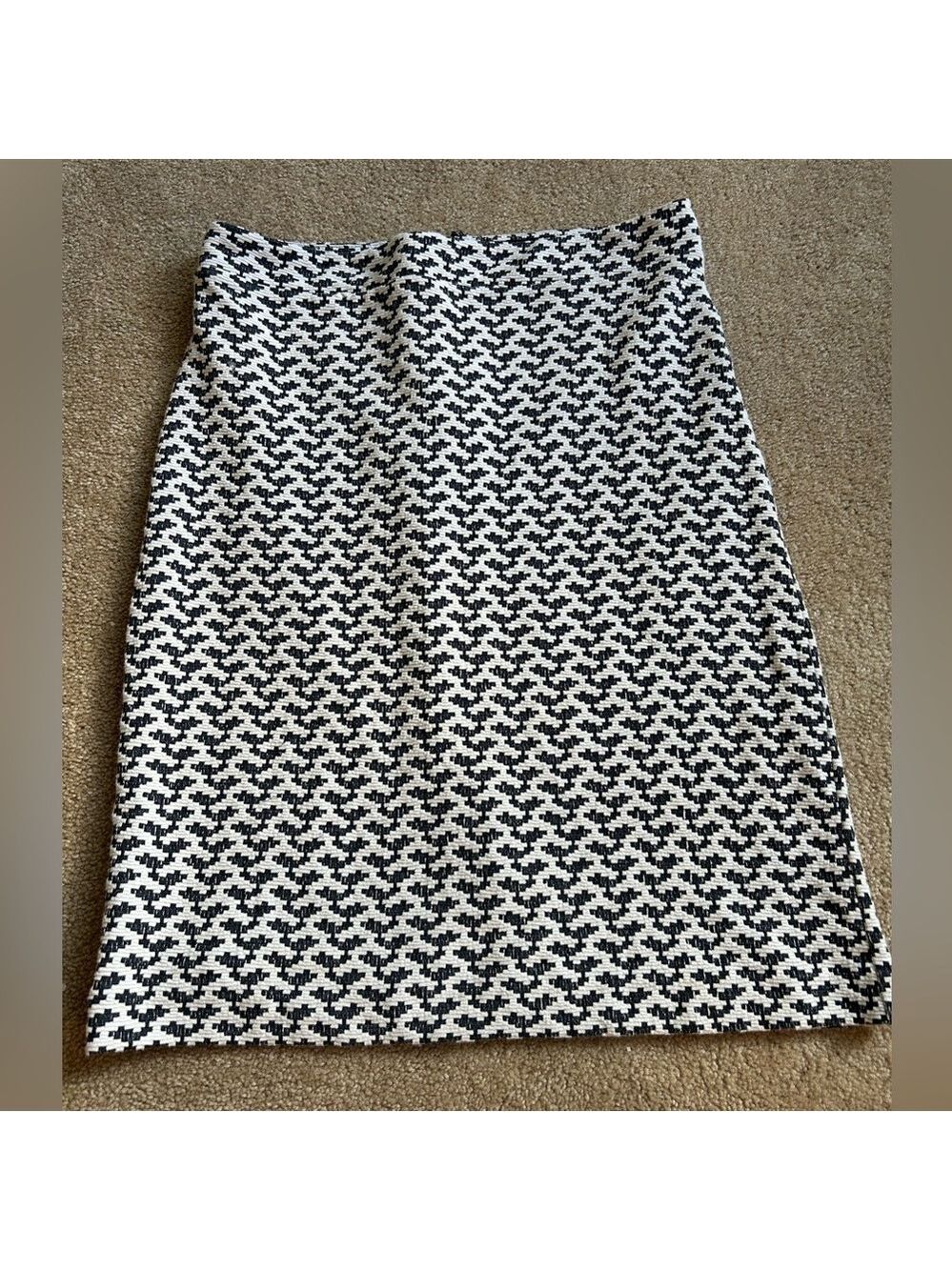 Banana Republic Midi Navy White Zipper Back Skirt Size 0